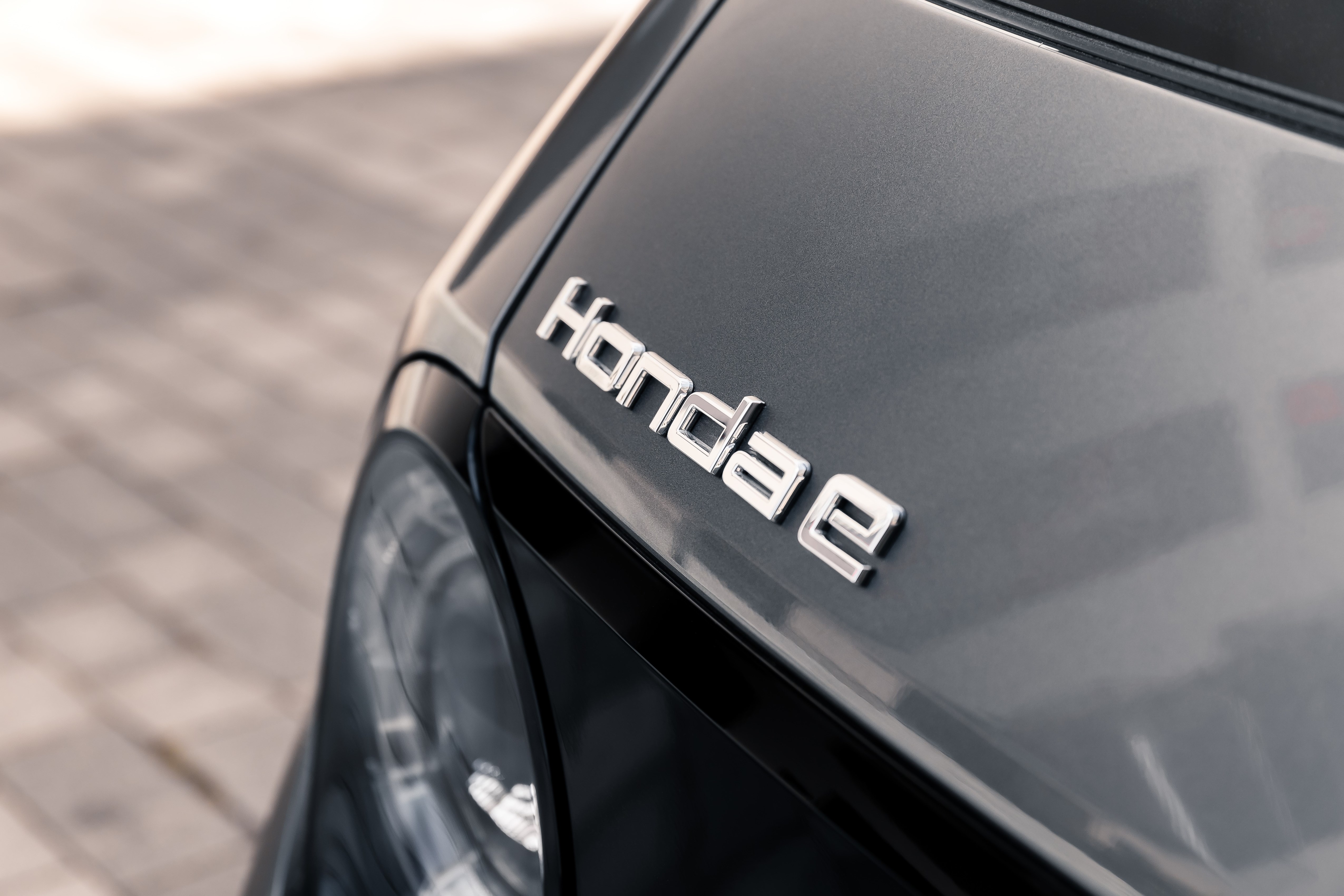 Honda e badge